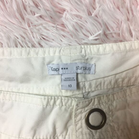 GAP SHORT   - Picture 3 of 5